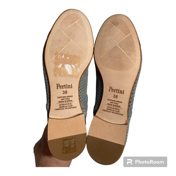 NWOT Pertini Perforated Genuine Suede Ankle Boots Flats Light Grey Size 8 - Picture 6 of 9